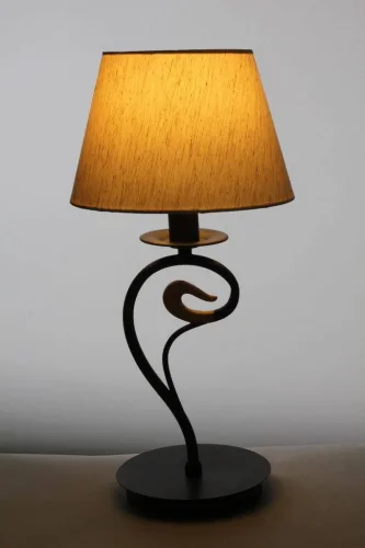 Настольная лампа Ferrara OML-34904-01 Omnilux бежевая 1 лампа, основание чёрное металл в стиле классический  фото 3