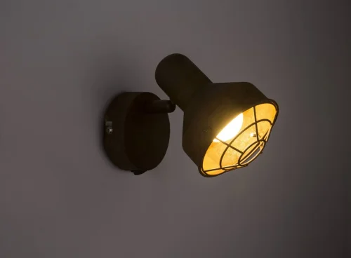 Бра с выключателем лофт TYCHO 54810-1 Globo коричневый на 1 лампа, основание коричневое в стиле лофт  фото 4