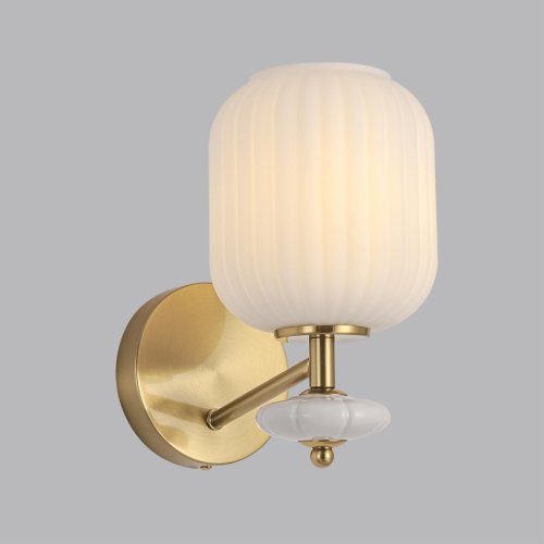 Бра Alegra 8334/1W Lumion белый на 1 лампу, основание бронзовое в стиле классический фото 4 Бра Alegra 8334/1W Lumion белый на 1 лампу, основание бронзовое в стиле классический фото 4