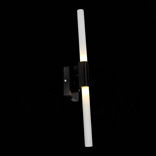 Бра Laconicita SL947.401.02 ST-Luce белый на 2 лампы, основание чёрное в стиле хай-тек 