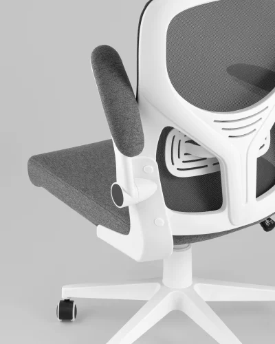 Кресло офисное TopChairs Airone, серый, в ткани УТ000040352 Stool Group, серый/сетка текстиль, ножки/металл/белый, размеры - *1250**** фото 4