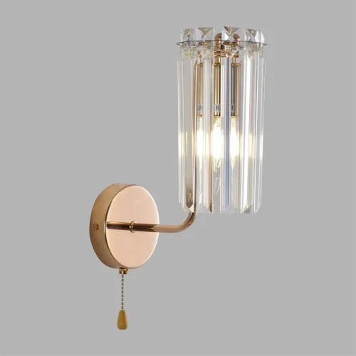 Бра с выключателем Favla 8347/1W Lumion прозрачный на 1 лампу, основание золотое в стиле классический фото 4 Бра с выключателем Favla 8347/1W Lumion прозрачный на 1 лампу, основание золотое в стиле классический фото 4