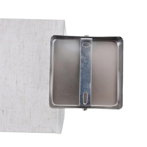 Бра Norman 8360/1W Lumion бежевый на 1 лампу, основание хром в стиле классический фото 4 Бра Norman 8360/1W Lumion бежевый на 1 лампу, основание хром в стиле классический фото 4