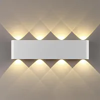 Бра Magnum 7192/8WL Odeon Light белый на 1 лампу, основание белое в стиле хай-тек 