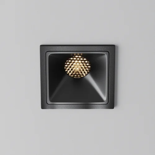 Светильник точечный LED Alfa LED DL043-01-10W3K-SQ-B-1 Maytoni чёрный на 1 лампу, основание чёрное в стиле современный хай-тек квадратный фото 3