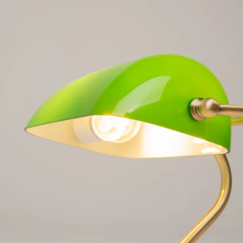Настольная лампа Kiwi Z153-TL-01-BS Maytoni зелёная на 1 лампу, основание латунь металл в стиле классический зелёная лампа фото 5 Настольная лампа Kiwi Z153-TL-01-BS Maytoni зелёная на 1 лампу, основание латунь металл в стиле классический зелёная лампа фото 5
