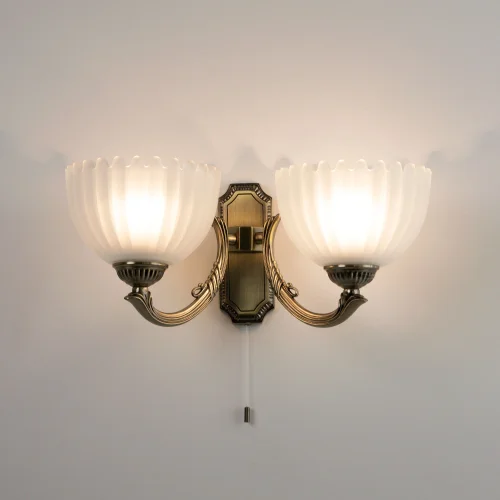Бра с выключателем Севилья CL414323 Citilux белый на 2 лампы, основание бронзовое в стиле классический  фото 3