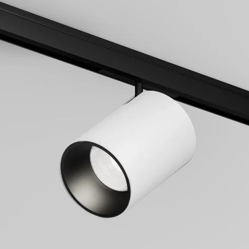 Трековый светильник Focus Led 4000К 9Вт 36° Magnetic track system Levity TR187-1-9W4K-M-BW Maytoni белый для шинопроводов серии Magnetic track system Levity белый чёрный фото 6
