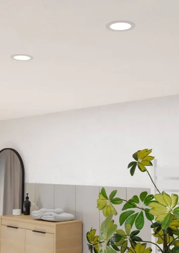 Светильник точечный LED Fueva 901417 Eglo белый на 1 лампу, основание белое в стиле современный круглый фото 2 Светильник точечный LED Fueva 901417 Eglo белый на 1 лампу, основание белое в стиле современный круглый фото 2