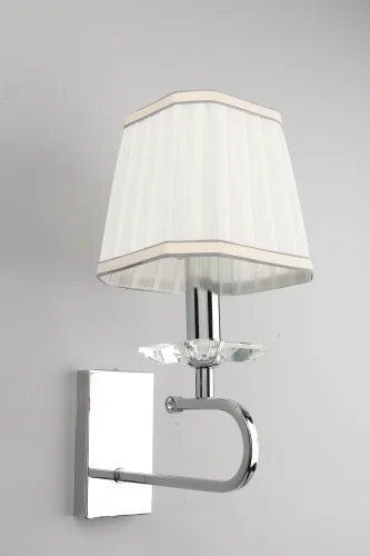 Бра Marilleva OML-88501-01 Omnilux белый на 1 лампа, основание хром в стиле классический  фото 2