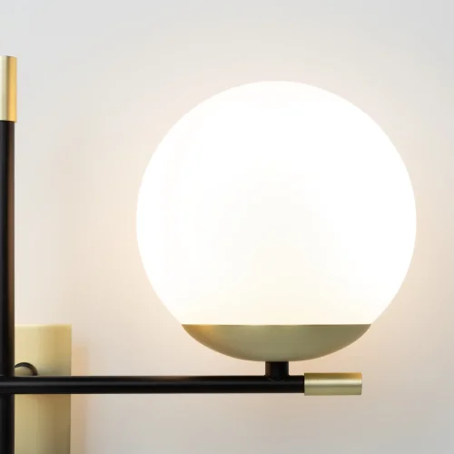 Бра Nostalgia MOD050WL-02G Maytoni белый на 2 лампы, основание матовое золото в стиле современный фото 5 Бра Nostalgia MOD050WL-02G Maytoni белый на 2 лампы, основание матовое золото в стиле современный фото 5