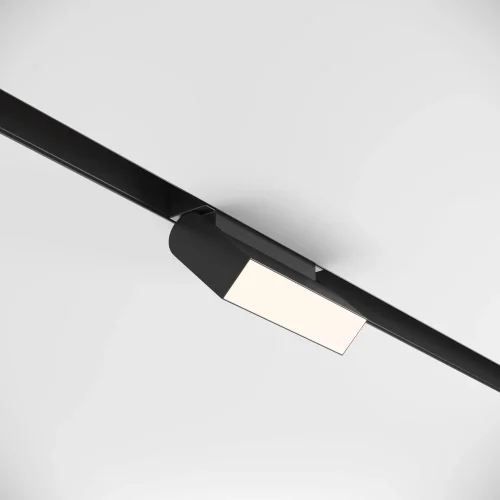 Трековый светильник LED Magnetic track system Gravity TR075-2-10W4K-B Maytoni чёрный для шинопроводов серии Magnetic track system Gravity чёрный фото 3