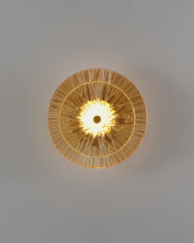 Бра LED Brass V11022-WL Moderli янтарный на 1 лампу, основание золотое латунь в стиле современный арт-деко фото 4