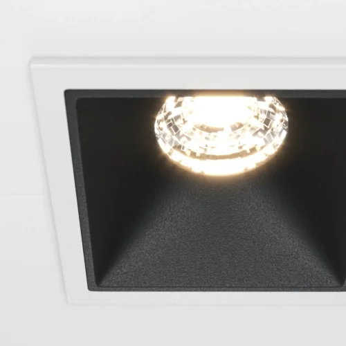 Светильник точечный Alfa LED DL043-01-10W3K-D-SQ-WB Maytoni белый чёрный 1 лампа, основание белое чёрное в стиле современный  фото 3
