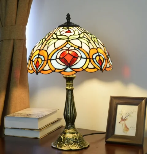 Настольная лампа Тиффани Heart OFT836 Tiffany Lighting красная разноцветная оранжевая 1 лампа, основание коричневое металл в стиле тиффани орнамент