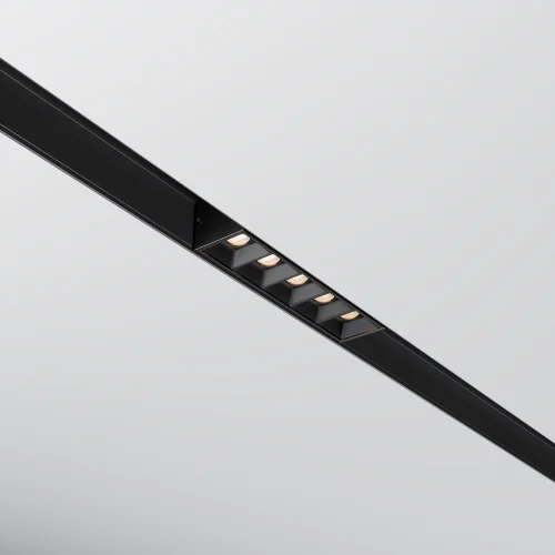 Трековый светильник LED Magnetic track system Gravity TR076-2-10W3K-B Maytoni чёрный для шинопроводов серии Magnetic track system Gravity чёрный фото 2
