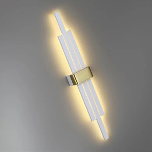 Бра LED Tove 5686/18WL Lumion белый на 1 лампа, основание золотое в стиле хай-тек  фото 3