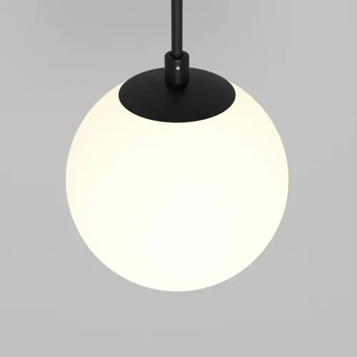 Светильник подвесной LED Luna P039PL-5W4K-10-B Maytoni белый 1 лампа, основание чёрное в стиле хай-тек современный шар фото 2