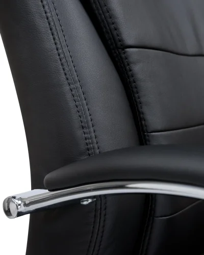 Офисное кресло для руководителей 108F-LMR LYNDON, цвет чёрный Dobrin, чёрный/экокожа, ножки/металл/хром, размеры - 1150*1200***670*670 фото 9