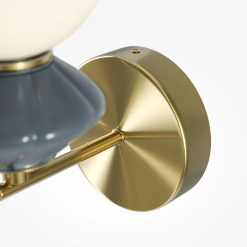 Бра LED Brosche MOD362WL-L5GR3K Maytoni белый на 1 лампу, основание латунь в стиле современный арт-деко шар фото 5