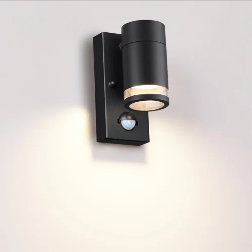 Настенный светильник уличный с датчиком движения Motto 6605/1W Odeon Light уличный IP44 чёрный на 1 лампу, плафон чёрный в стиле хай-тек GU10 фото 2