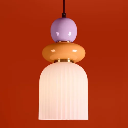 Светильник подвесной Alzare FR5595PL-01B1 Freya разноцветный белый на 1 лампу, основание чёрное в стиле современный мемфис фото 9 Светильник подвесной Alzare FR5595PL-01B1 Freya разноцветный белый на 1 лампу, основание чёрное в стиле современный мемфис фото 9