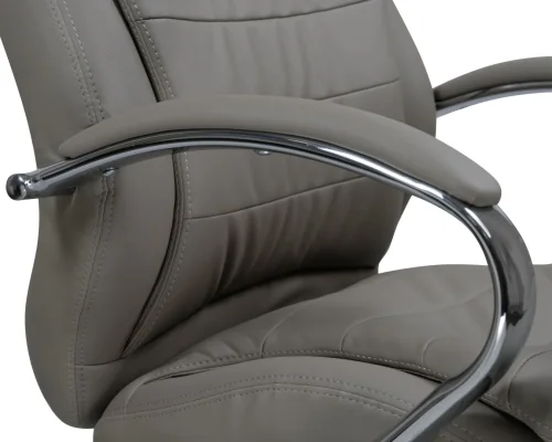 Офисное кресло для руководителей 108F-LMR LYNDON, цвет серый Dobrin, серый/экокожа, ножки/металл/хром, размеры - 1150*1200***670*670 фото 8