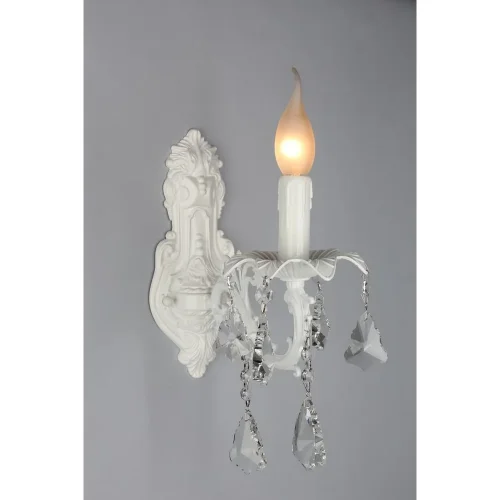 Бра Catanzaro OML-30801-01 Omnilux белый на 1 лампу, основание белое в стиле классический фото 4