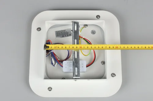 Бра LED Verres OML-07601-29 Omnilux белый на 1 лампу, основание белое в стиле хай-тек квадраты фото 5