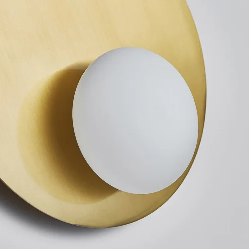 Светильник потолочный LONE D36 208141-23 ImperiumLoft белый на 1 лампу, основание латунь в стиле современный фото 3 Светильник потолочный LONE D36 208141-23 ImperiumLoft белый на 1 лампу, основание латунь в стиле современный фото 3