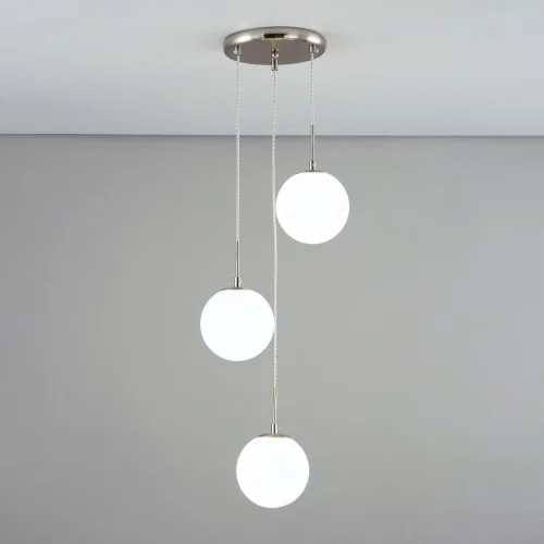 Светильник подвесной Томми CL102034 Citilux белый 3 лампы, основание матовое хром в стиле современный каскад шар