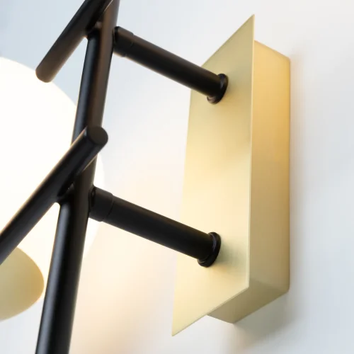 Бра Nostalgia MOD050WL-02G Maytoni белый на 2 лампы, основание матовое золото в стиле современный фото 11 Бра Nostalgia MOD050WL-02G Maytoni белый на 2 лампы, основание матовое золото в стиле современный фото 11