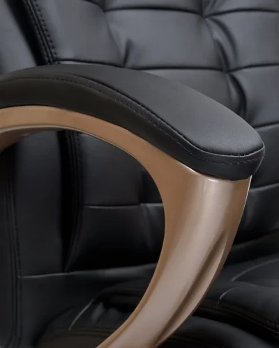 Офисное кресло для руководителей 106B-LMR DONALD, цвет чёрный Dobrin, чёрный/экокожа, ножки/металл/бежевый, размеры - 1030*1110***720*720 фото 9
