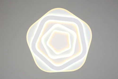 Люстра потолочная Galatina OML-08807-190 Omnilux белая на 1 лампу, основание белое в стиле хай-тек квадраты фото 3 Люстра потолочная Galatina OML-08807-190 Omnilux белая на 1 лампу, основание белое в стиле хай-тек квадраты фото 3