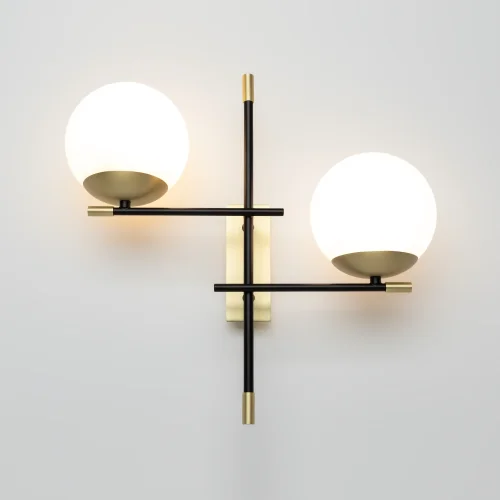 Бра Nostalgia MOD048WL-02G Maytoni белый на 2 лампы, основание матовое золото в стиле современный фото 7