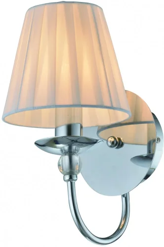 Бра Feels V2610-1W Moderli белый на 1 лампа, основание хром в стиле современный 