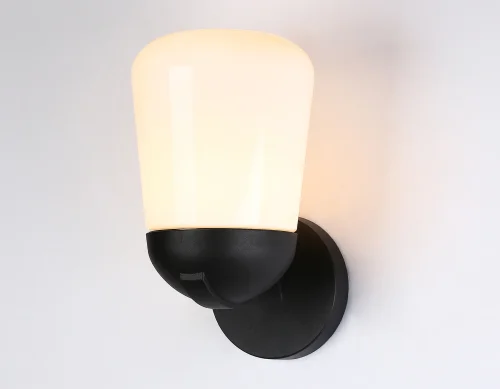 Настенный светильник уличный ST2083 Ambrella light уличный IP54 чёрный на 1 лампу, плафон белый в стиле современный хай-тек E27 фото 2