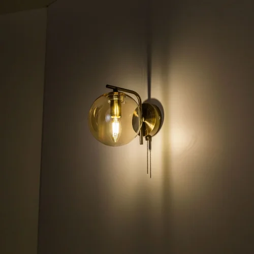 Бра с выключателем Томми CL102313 Citilux янтарный на 1 лампа, основание бронзовое в стиле современный  фото 3