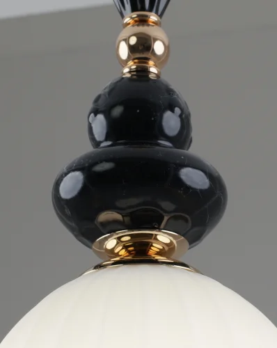 Светильник подвесной Charm V11178-1P Moderli белый на 1 лампу, основание золотое в стиле прованс современный классический фото 4